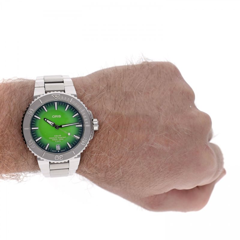 Image 16 of Oris Aquis 'Payoon Ltd.' Automatic Watch