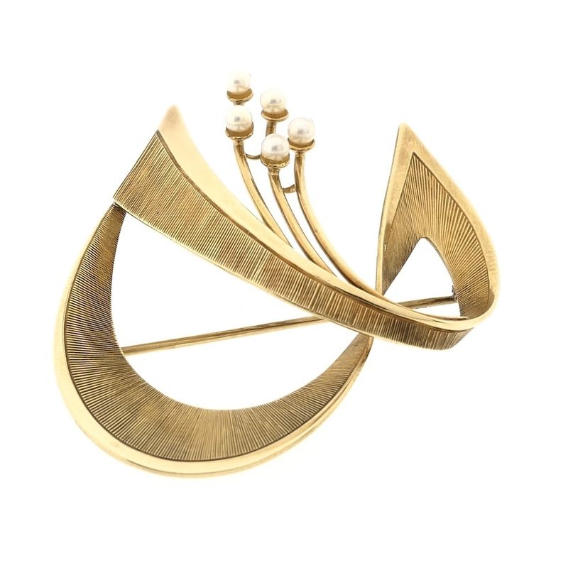 Image 5 of Vintage gold brooch with pearls