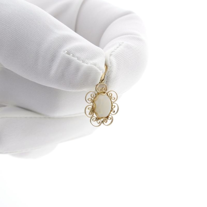 Image 12 of Gold pendant with precious opal | Vintage