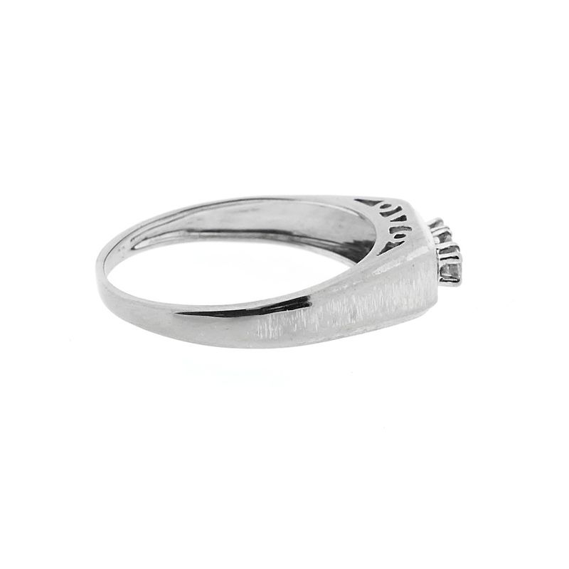 Image 4 of White gold ring with diamond | 0.15 ct.