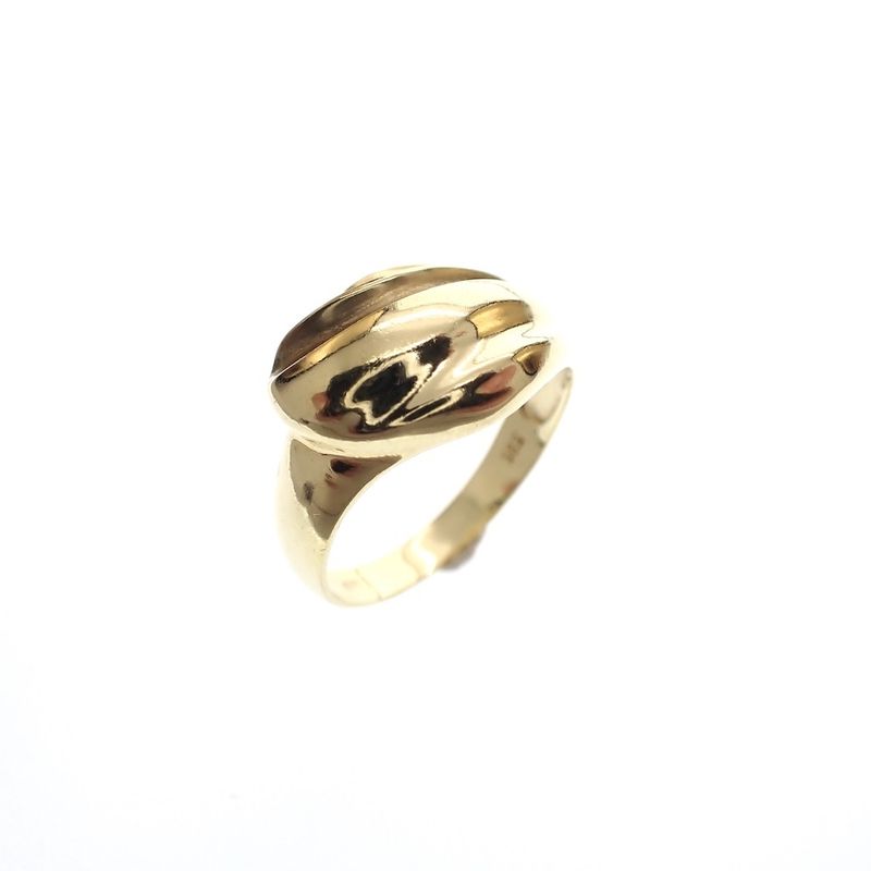 Image 1 of Gold ladies ring