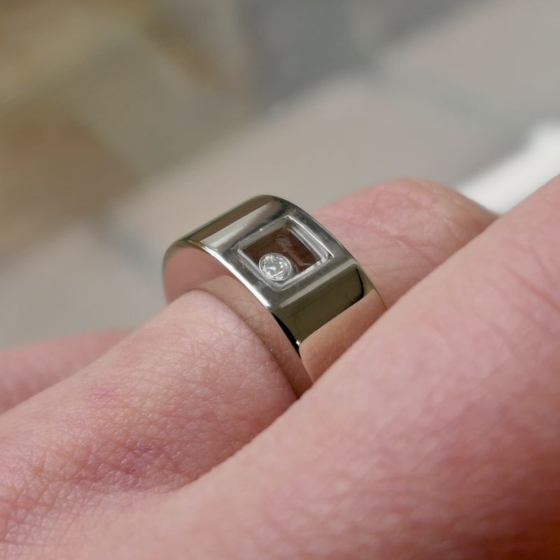 Image 12 of White gold Chopard Happy Diamonds ring; 0.05 ct.