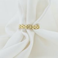 Gold link ring