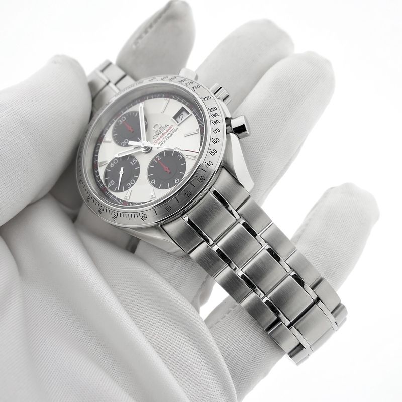 Image 9 of Omega Speedmaster Date 'Chronometer' 3211.31.00; Chronograph men's watch