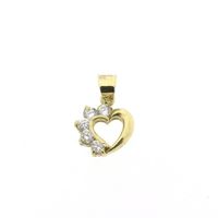 Gold pendant of a heart with zirconia