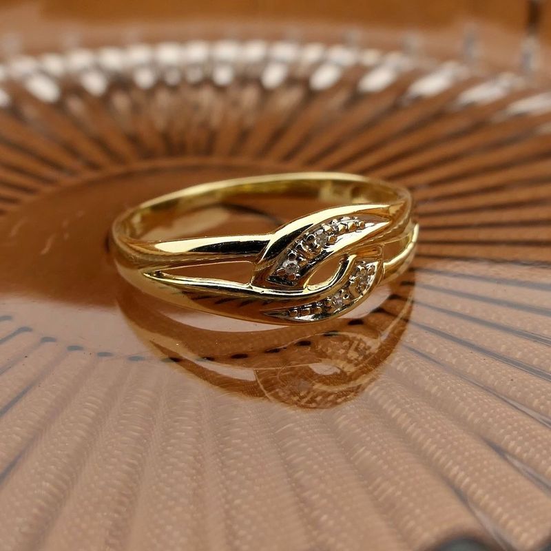 Image 2 of Gold ring with diamonds; 0.02 ct.