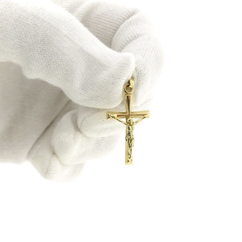 Image 10 of Gold pendant of a cross with corpus