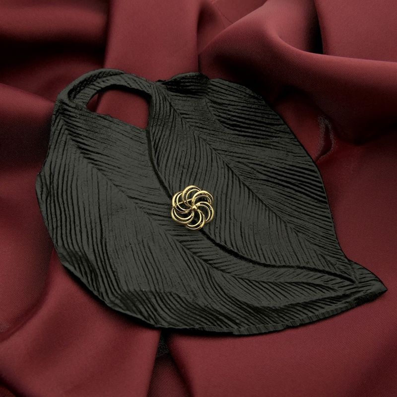 Image 2 of Golden floral brooch