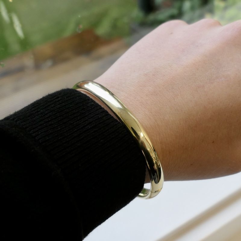 Image 8 of Gold smooth slave bracelet | Ø 60 mm