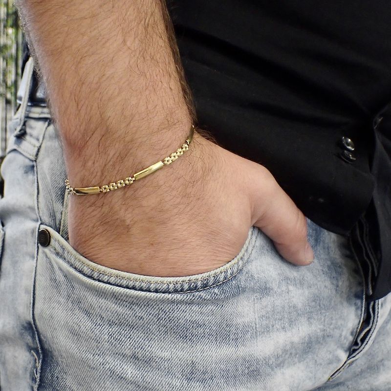 Image 3 of Gold Bismarck link bracelet | 18.5 cm