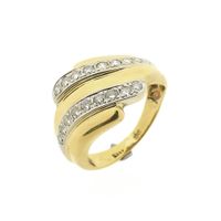 Gold ring with diamonds; 0.69 ct.