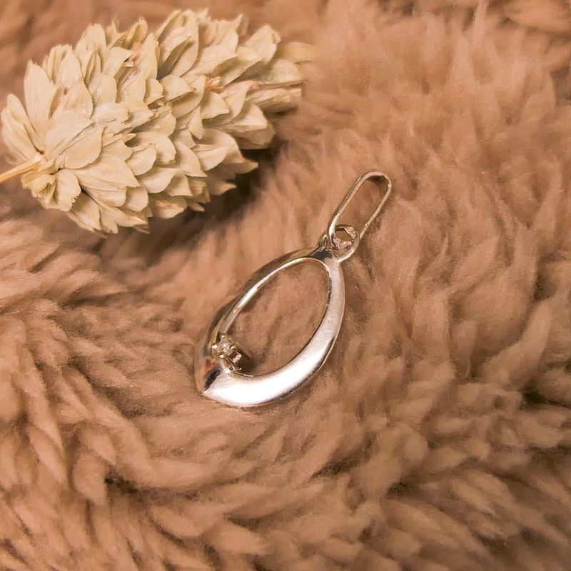 Image 9 of White gold pendant with diamond; 0.02 ct.