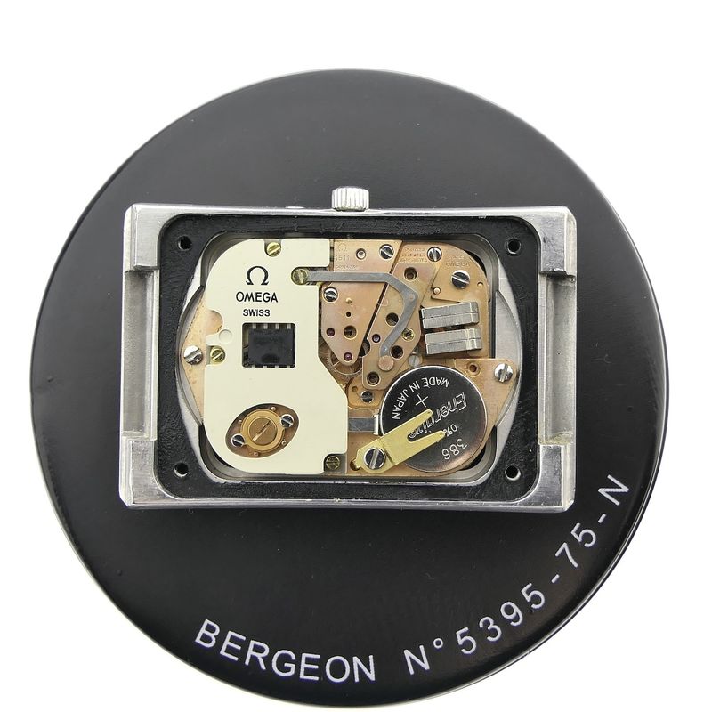 Image 21 of Omega Constellation Megaquartz f2.4Mhz ST398.0836; Vintage men's watch