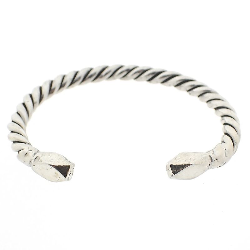 Image 6 of Silver solid twisted clamp bracelet | Ø 55 mm