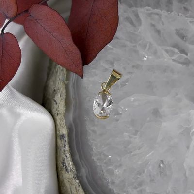 Image 2 of Gold solitaire pendant with zirconia