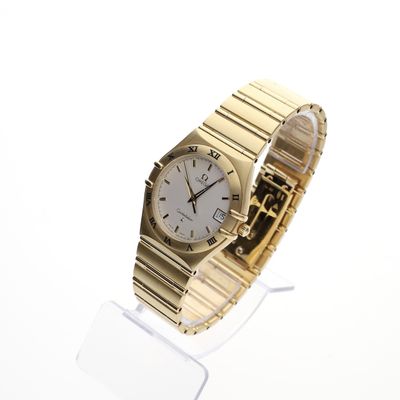 Omega Constellation Date 1112.30.00; 18k gold men's watch Image 2 of Omega Constellation Date 1112.30.00; 18k gold men's watch