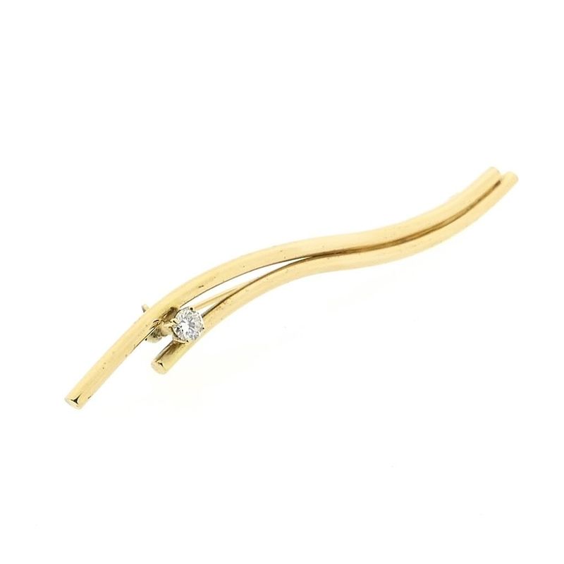 Image 3 of Gold brooch with diamond