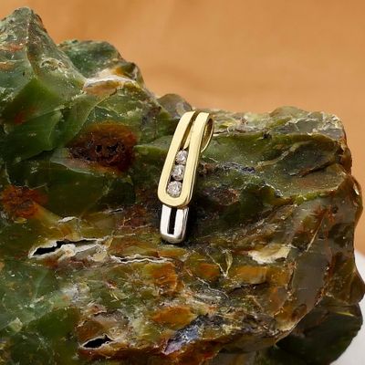 Image 2 of Zinzi Bicolor Gold Pendant with Diamonds