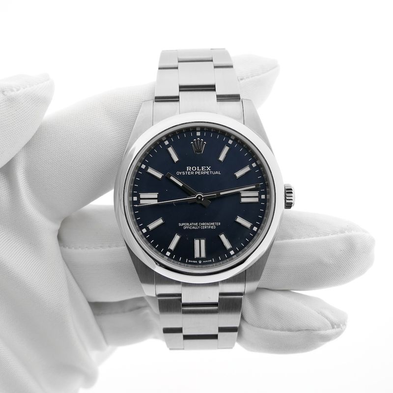 Image 8 of Rolex Oyster Perpetual 41mm 124300; Automatic men's watch