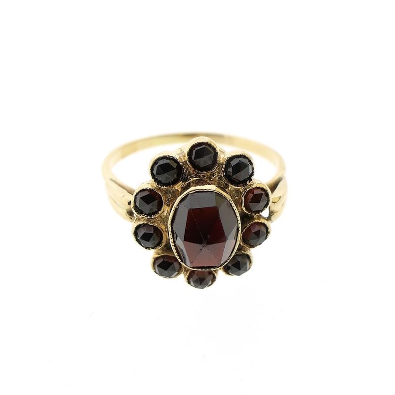 Image 4 of Gold entourage ring with garnet stones | Vintage