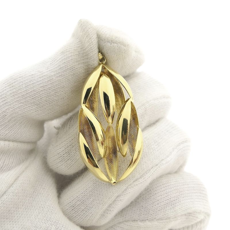 Image 7 of Golden fantasy pendant