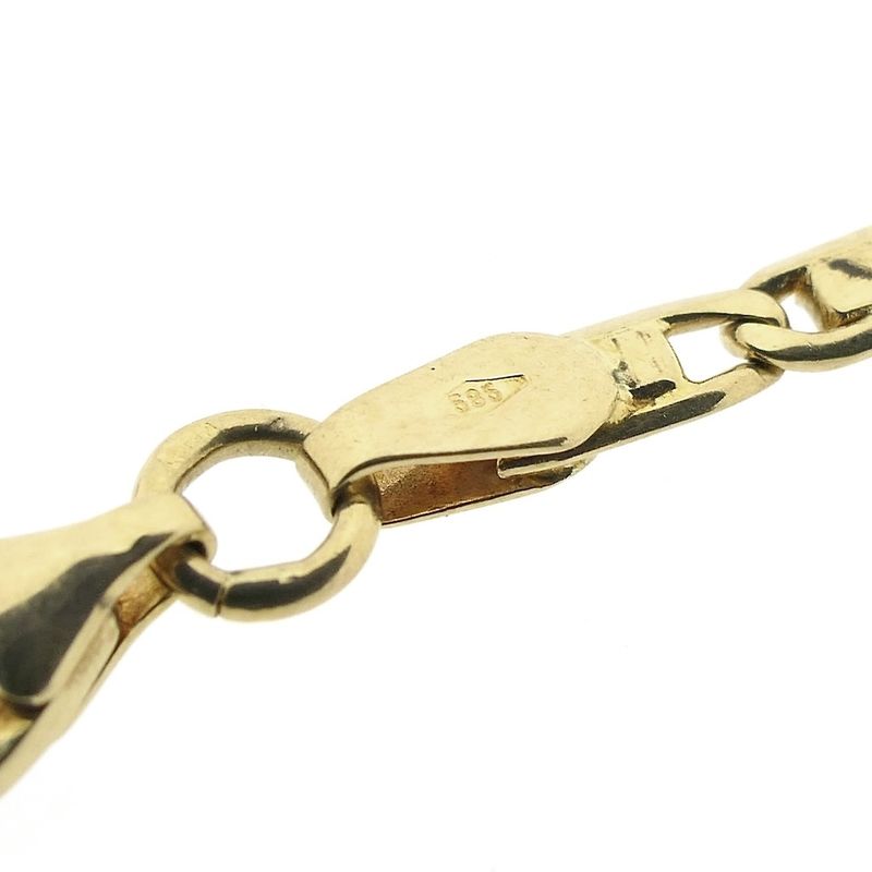 Image 4 of Gold closed Figaro link chain