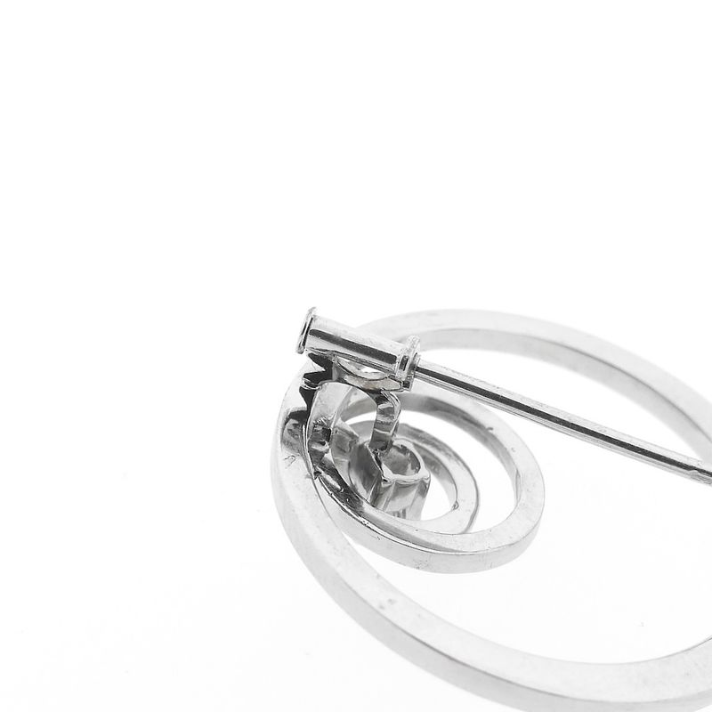 Image 7 of White gold brooch with diamonds | 0.20 ct.