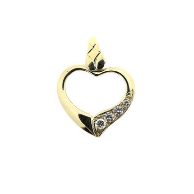 Image 1 of Gold pendant of a heart with diamonds; 0.11 ct.
