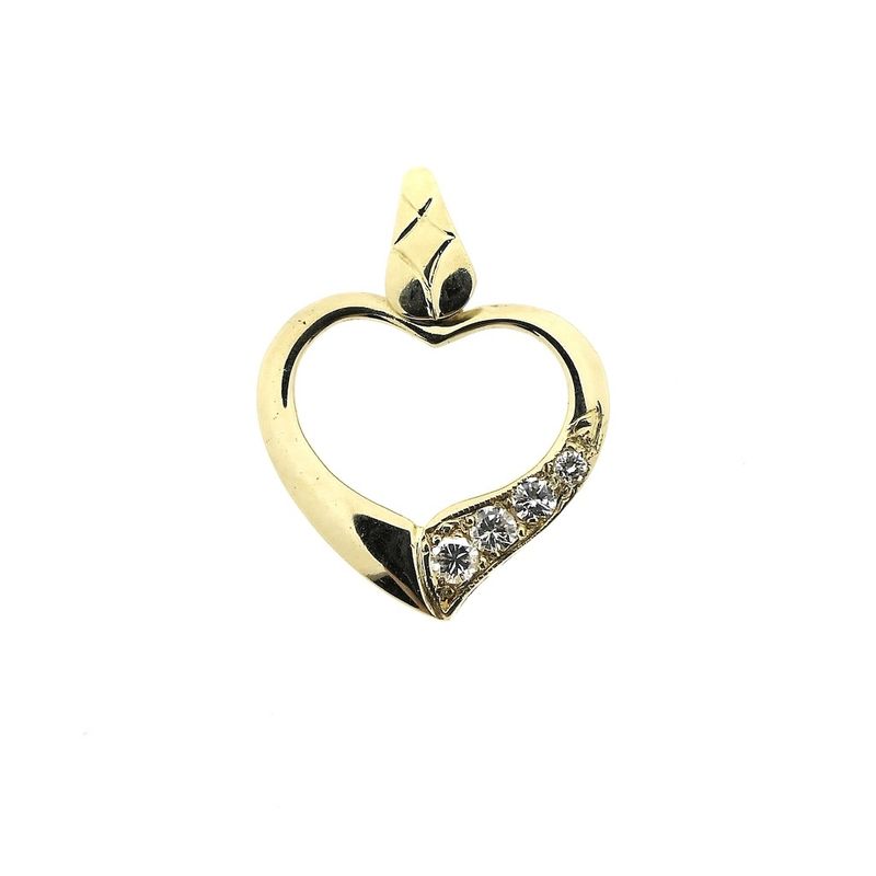 Image 1 of Gold pendant of a heart with diamonds; 0.11 ct.