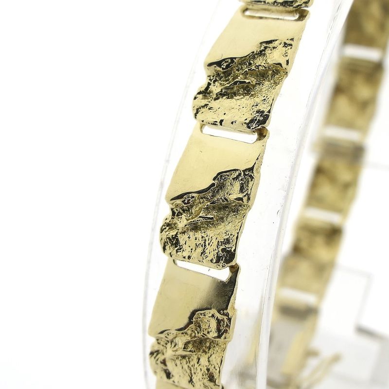Image 3 of Gold raw link bracelet; Riitta Hakala | 19 cm