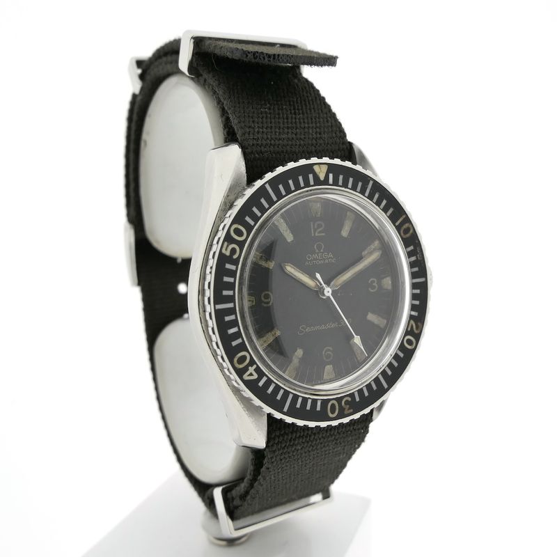 Image 3 of Omega Seamaster 300 ref. 165.024; Vintage automatic watch from 1964