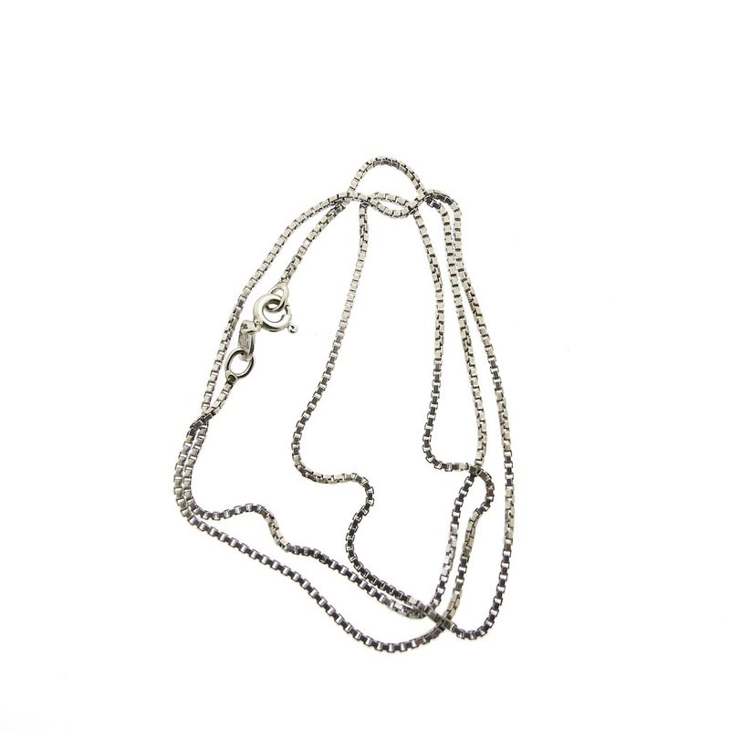 Image 4 of 18K white gold Venetian chain | 46.5 cm