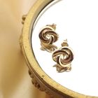 Image 2 of Gold stud earrings as a button