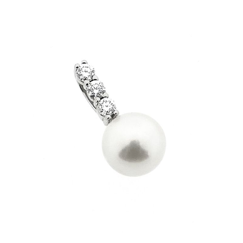 Image 10 of 18-karat white gold pendant with pearl and diamond | 0.18 ct.