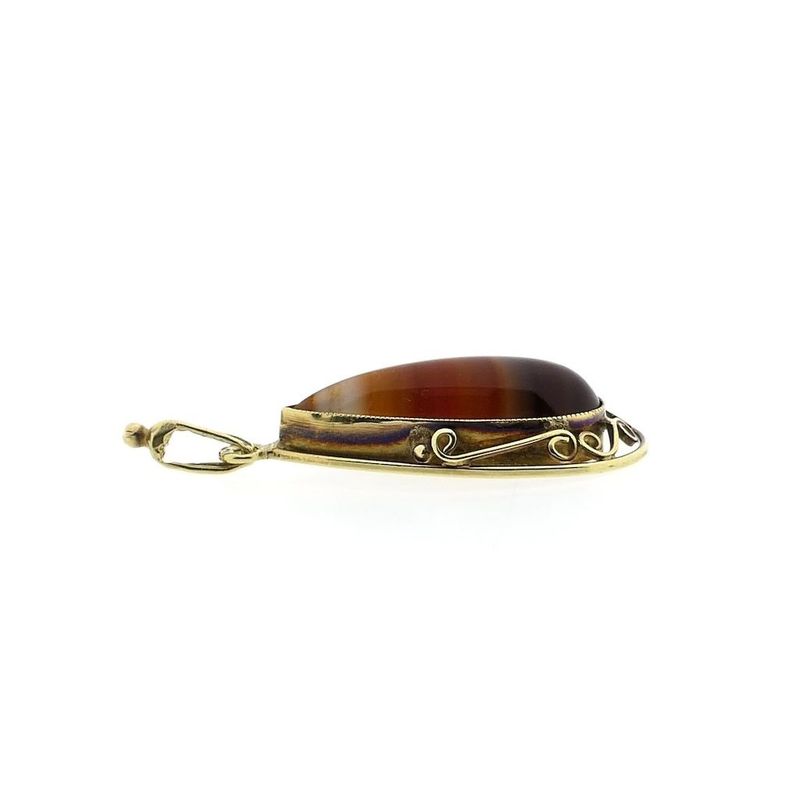Image 4 of Vintage gold pendant with bandagate