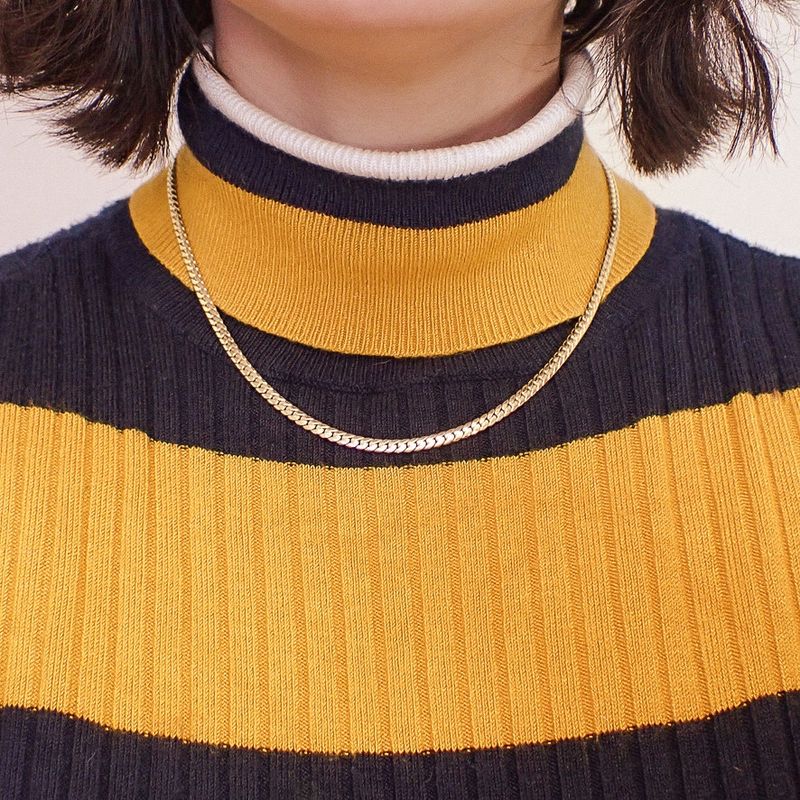 Image 5 of Gold flat gourmet link chain