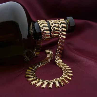 Gold Cleopatra necklace Image 2 of Gold Cleopatra necklace