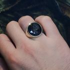 Image 4 of Gold signet ring with onyx stone | engraved with a Roman soldier