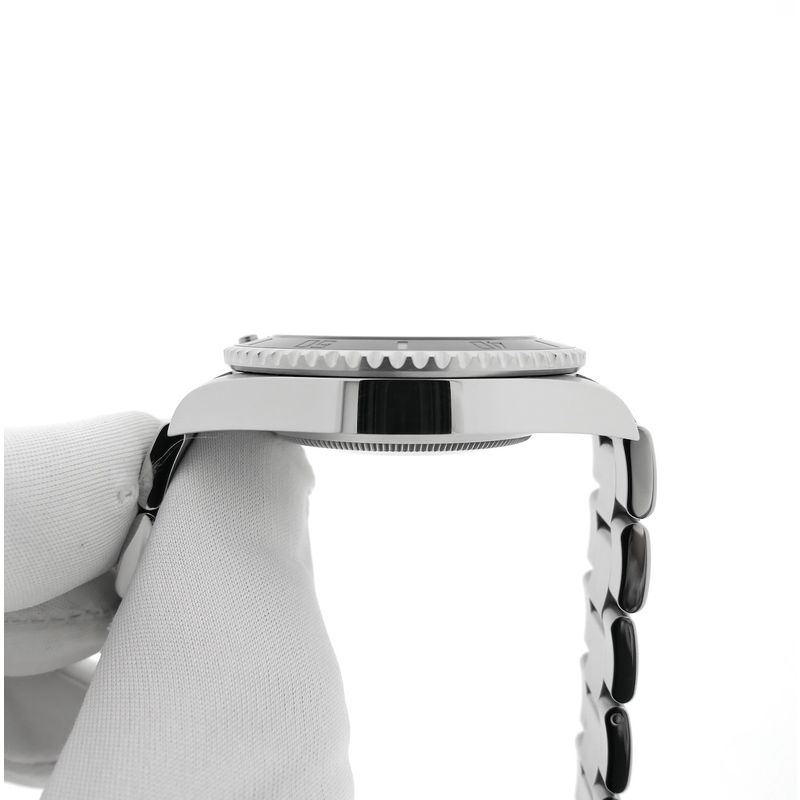 Image 6 of Rolex Submariner 'No-Date' 124060; Automatic men's watch