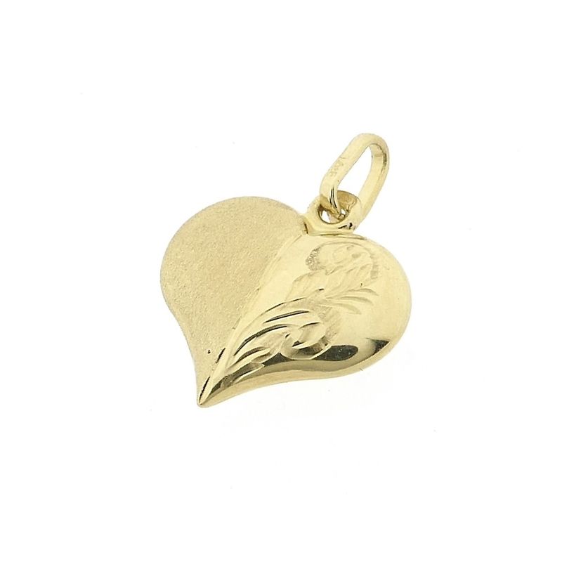 Image 9 of Gold pendant of a heart