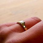 Image 10 of Gold ring with diamond; 0.01 ct.