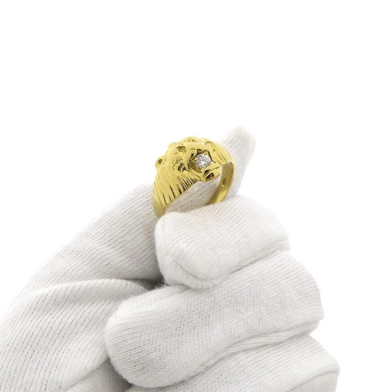 Image 7 of Gold ring of a lion's head with zirconia