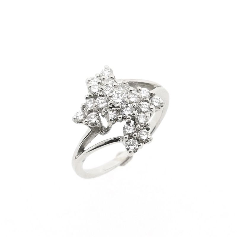 Image 1 of White gold entourage ring with diamond | 0.84 ct.