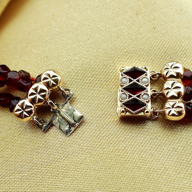 Image 4 of Glass bead necklace with gold clasp; Antique/vintage