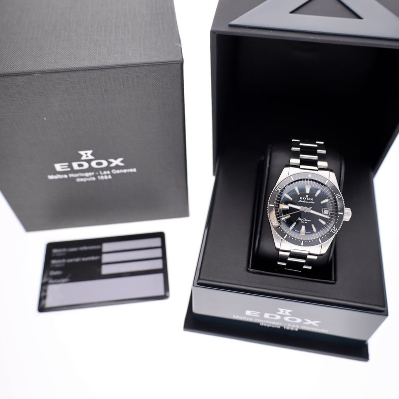 Image 20 of Edox Sky Diver; Automatic Men's watch