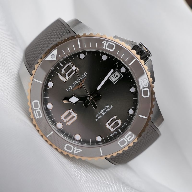 Image 8 of Longines Hydroconquest Ceramic 39mm; Automatic watch