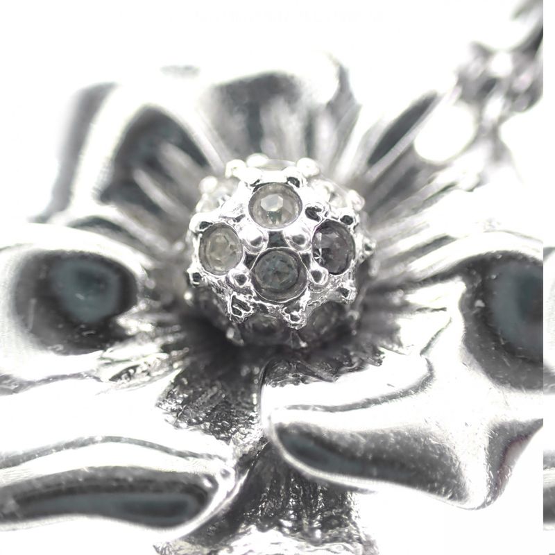 Image 3 of Silver flower pendant; Zirconia
