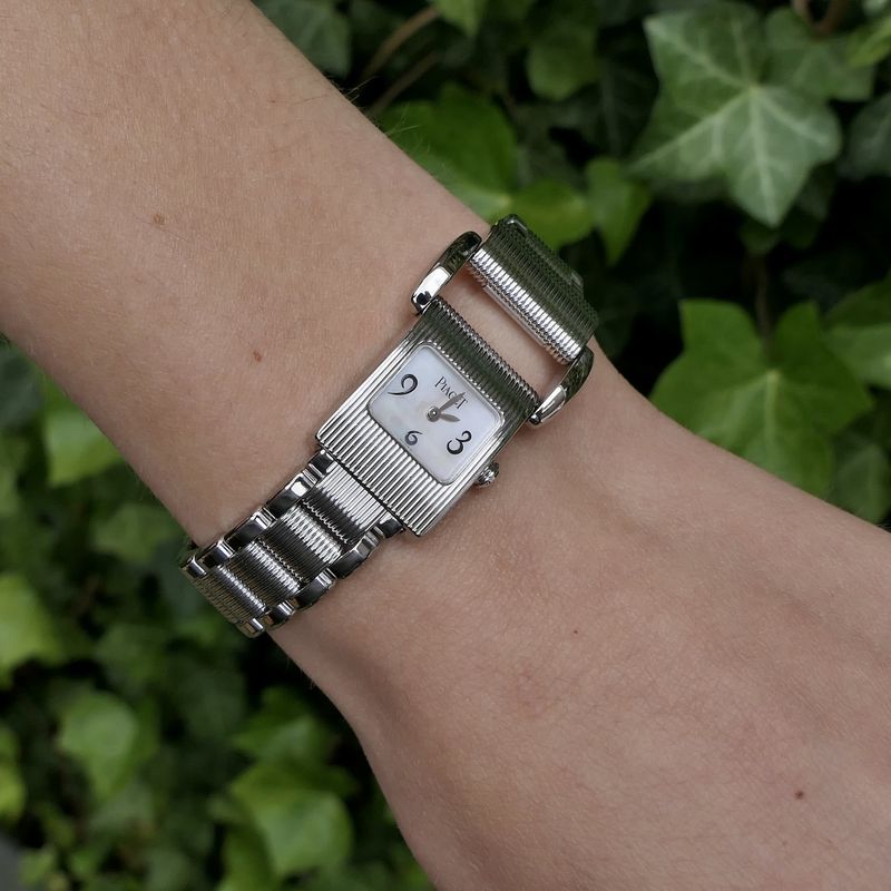 Image 20 of Piaget Miss Protocole 5221; 18k white gold women's watch with mother-of-pearl dial