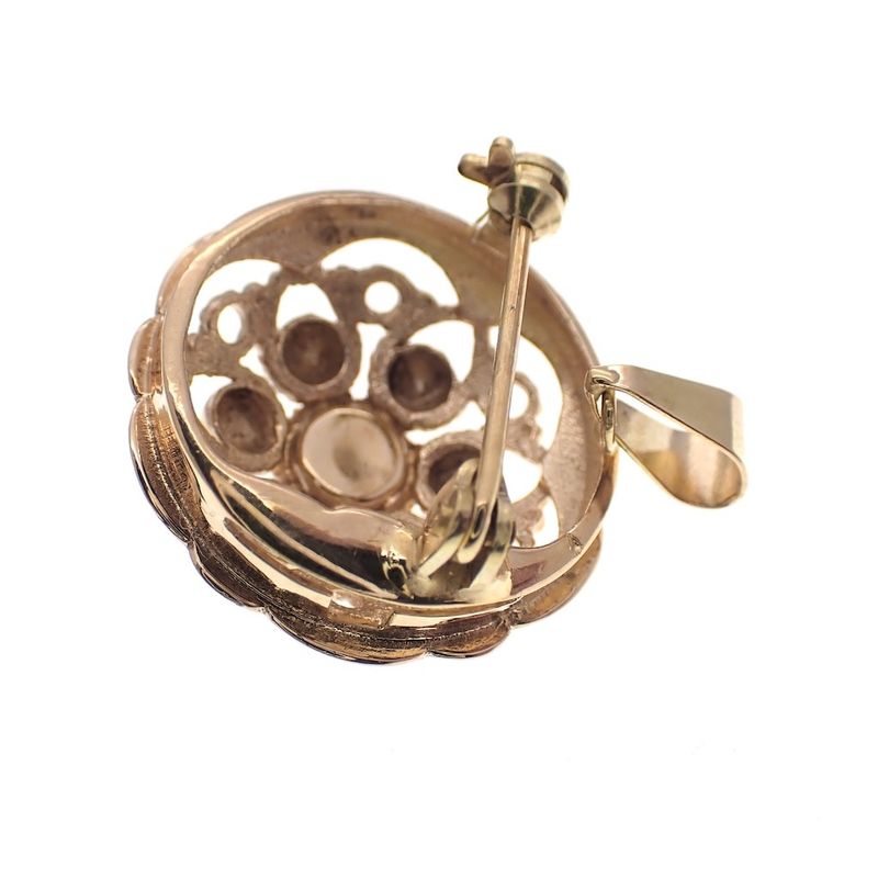 Image 4 of Vintage gold pendant/brooch with garnet stone