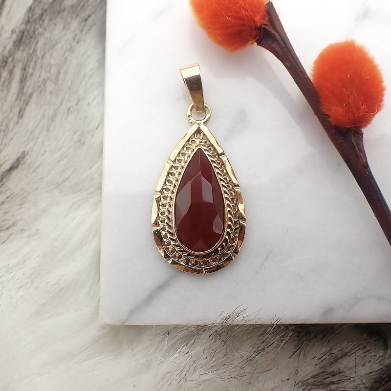 Image 2 of Gold pendant with carnelian | Vintage/antique